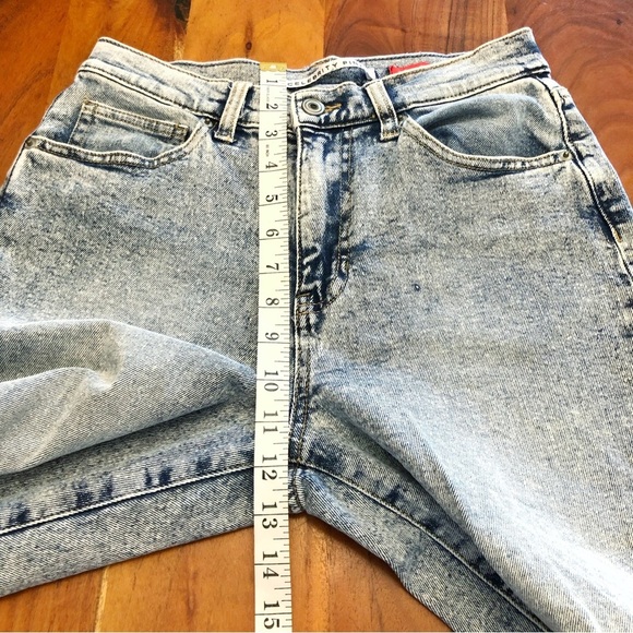Celebrity Pink Wide Leg Denim Casual Baggy High Rise Jeans with Distressed Front - Picture 8 of 15